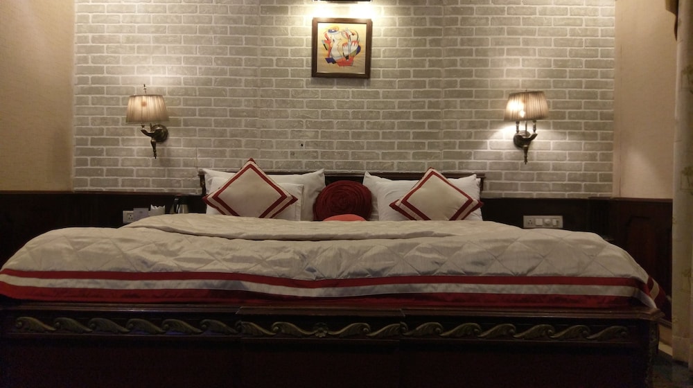 Deluxe Double Room photo 2