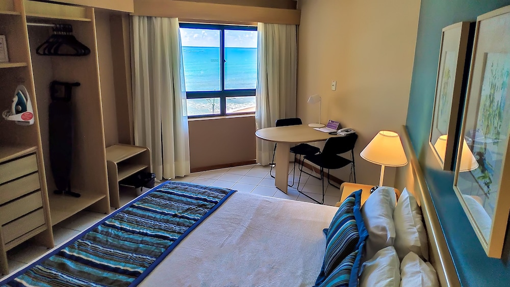 Deluxe Single Room thumbnail 6