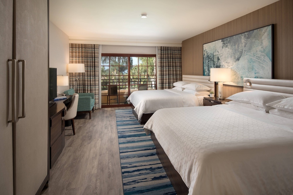 Deluxe Room, Multiple Beds, Balcony