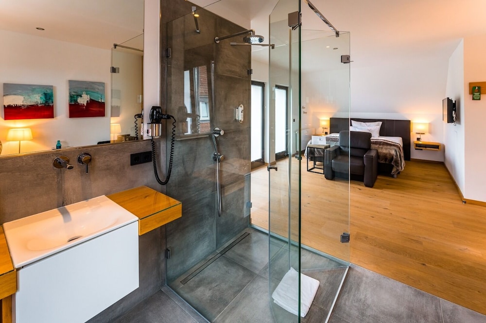 Design Double Room, Balcony, Valley View (Im Stammhaus) photo 3