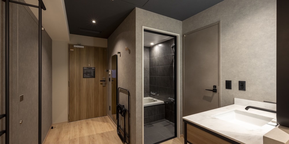 Standard Twin Room, 2 Twin Beds, Non Smoking, Bathtub - Photo 4
