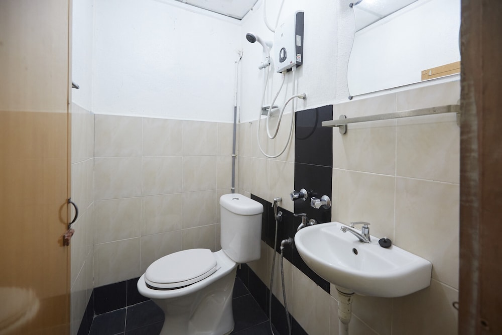 Standard Triple Room - Photo 5