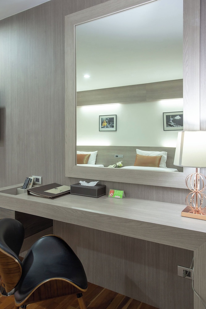 Deluxe Room - Photo 3