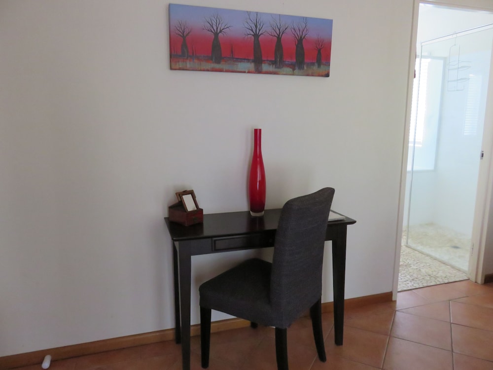 Standard Suite, 1 Bedroom, Non Smoking, Kitchen (King/ Twin Spa Suite) photo 3