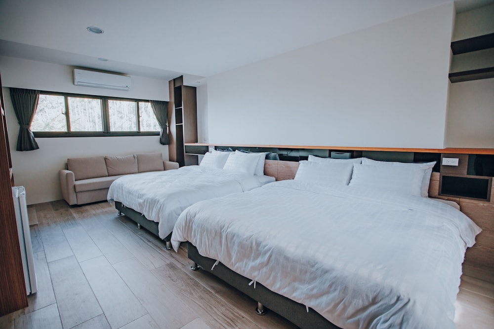 Quadruple Room (A2) photo 1