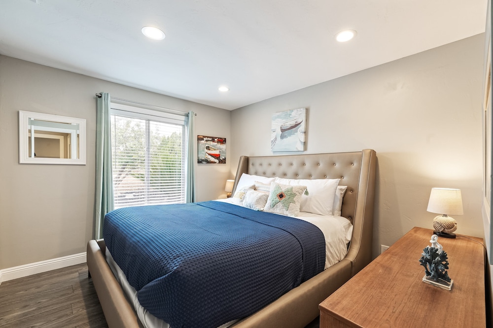 House (4 Bedrooms) photo 1