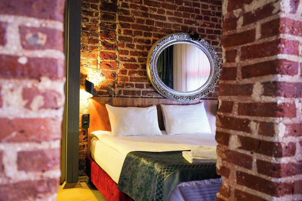 Deluxe Triple Room photo 3
