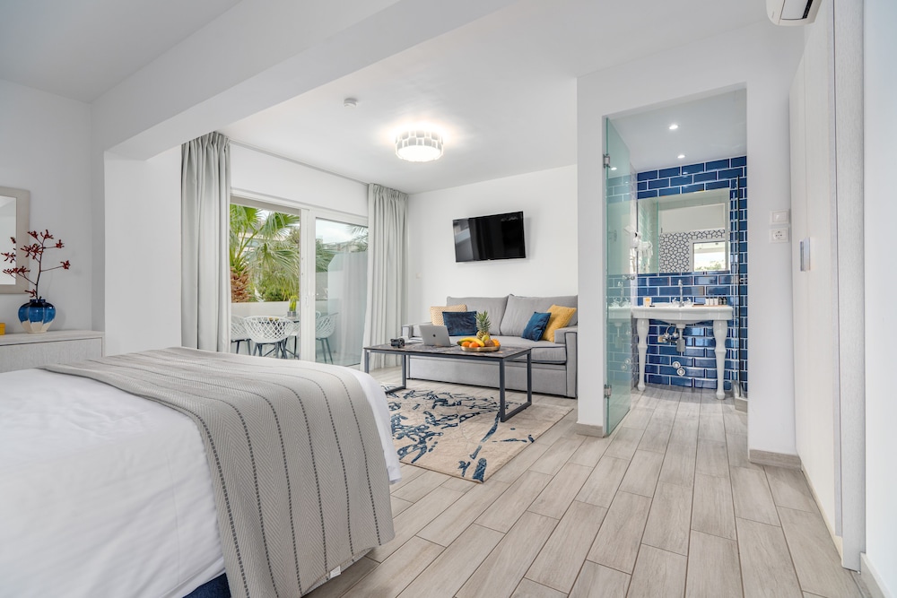 Family Suite, Partial Sea View photo 3