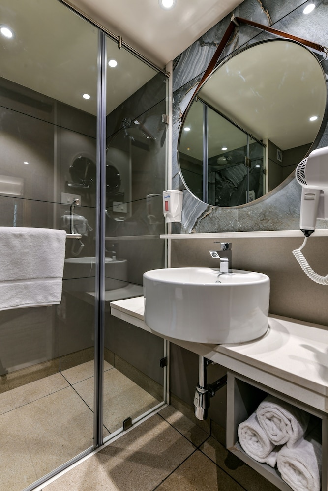Cozy Double Room - Photo 8