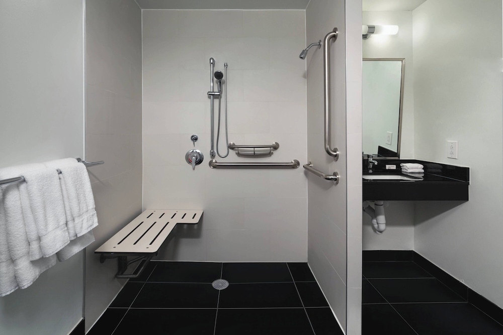 Suite, 1 King Bed with Sofa bed (Mobility Accessible, Roll-In Shower) photo 1