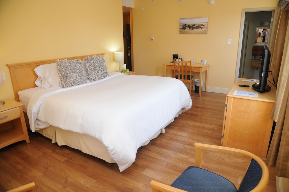 Premier Room, 1 King Bed, Harbor View