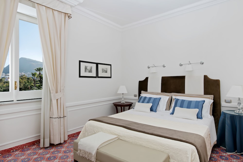 Standard Double Room - Photo 3