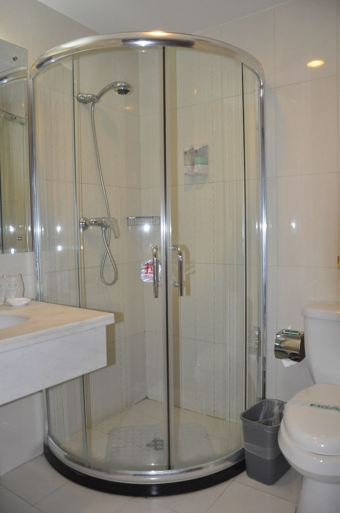 Standard Twin Room - Photo 6