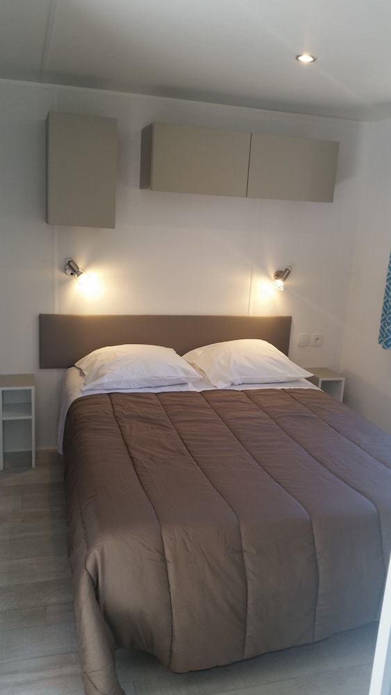 Chalet, 2 Bedrooms (Asco) photo 1