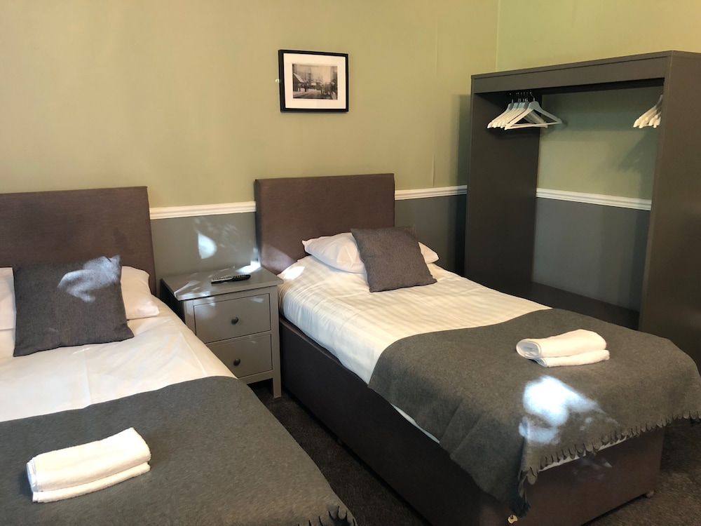 Deluxe Double or Twin Room, Private Bathroom