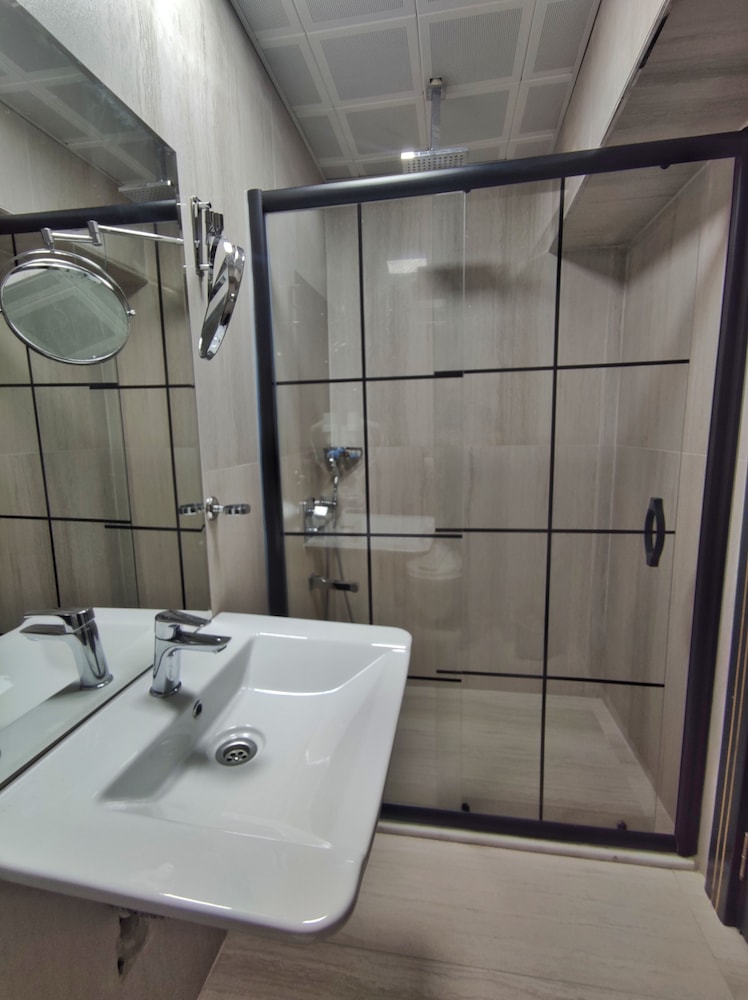Standard Triple Room photo 3