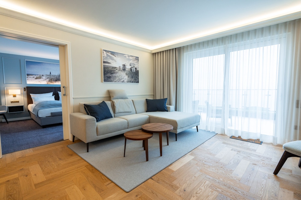 Penthouse 51° Nord photo