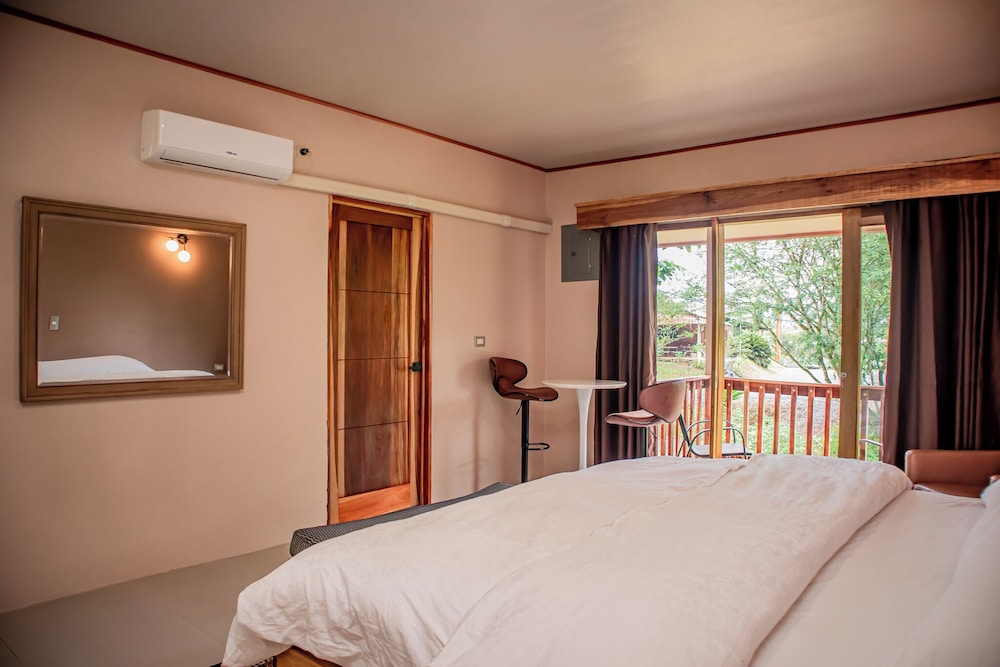 Superior Double Room, 1 Queen Bed photo 2