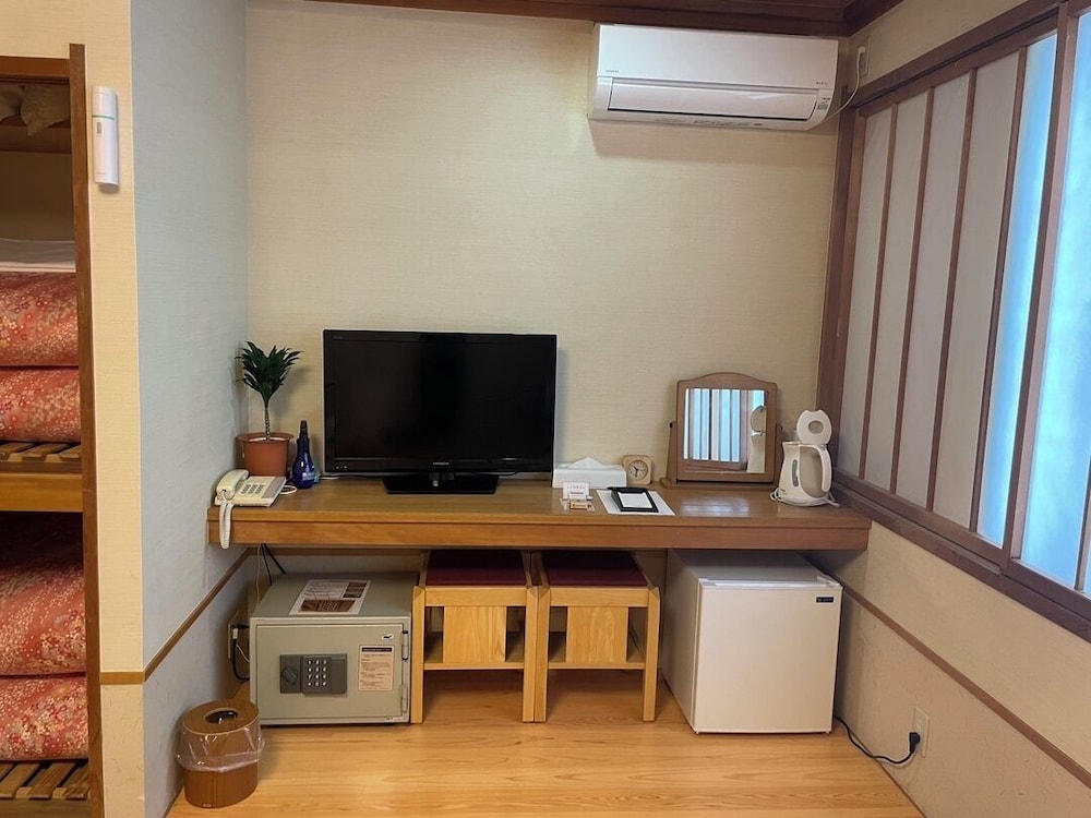 Japanese-style room 8 tatami mats, Non smoking photo 3
