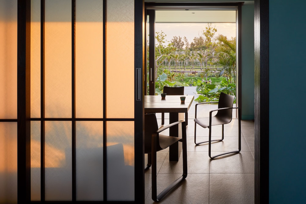 Haru (Oceanfront Balcony Suite) - Photo 2