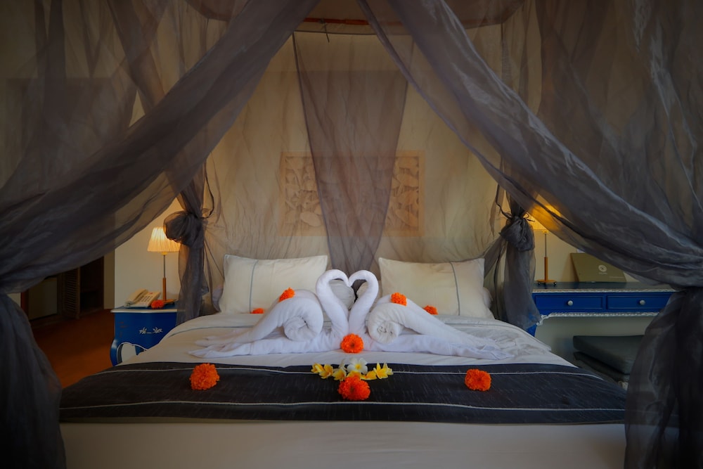Deluxe Double Room, Pool View photo 2