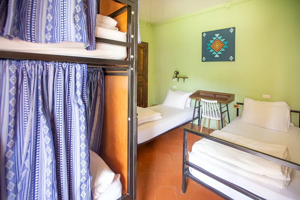 4 Bed Mixed Community Dorm
