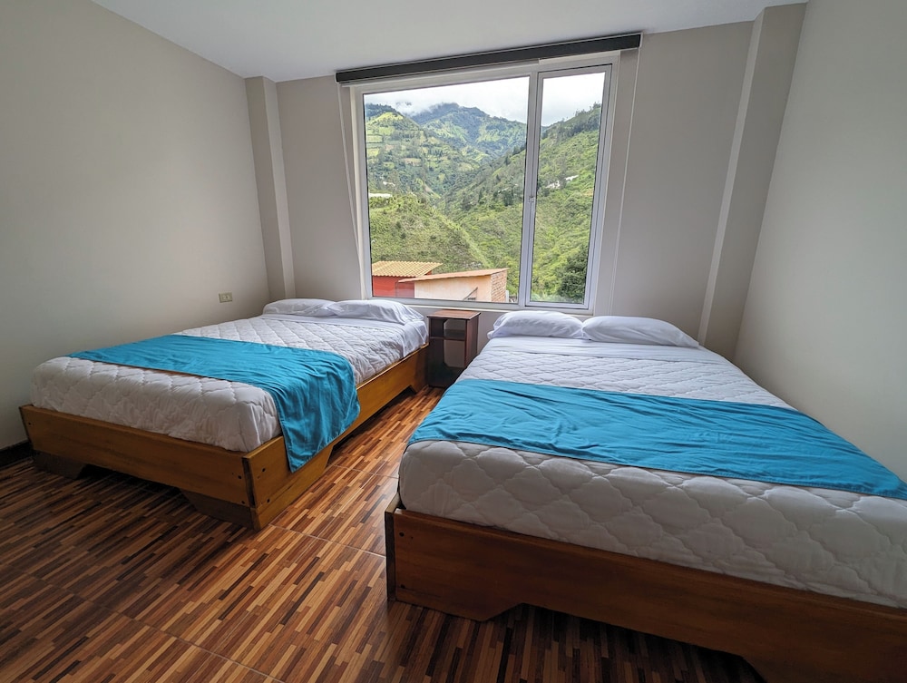 Family Quadruple Room, City View photo 1