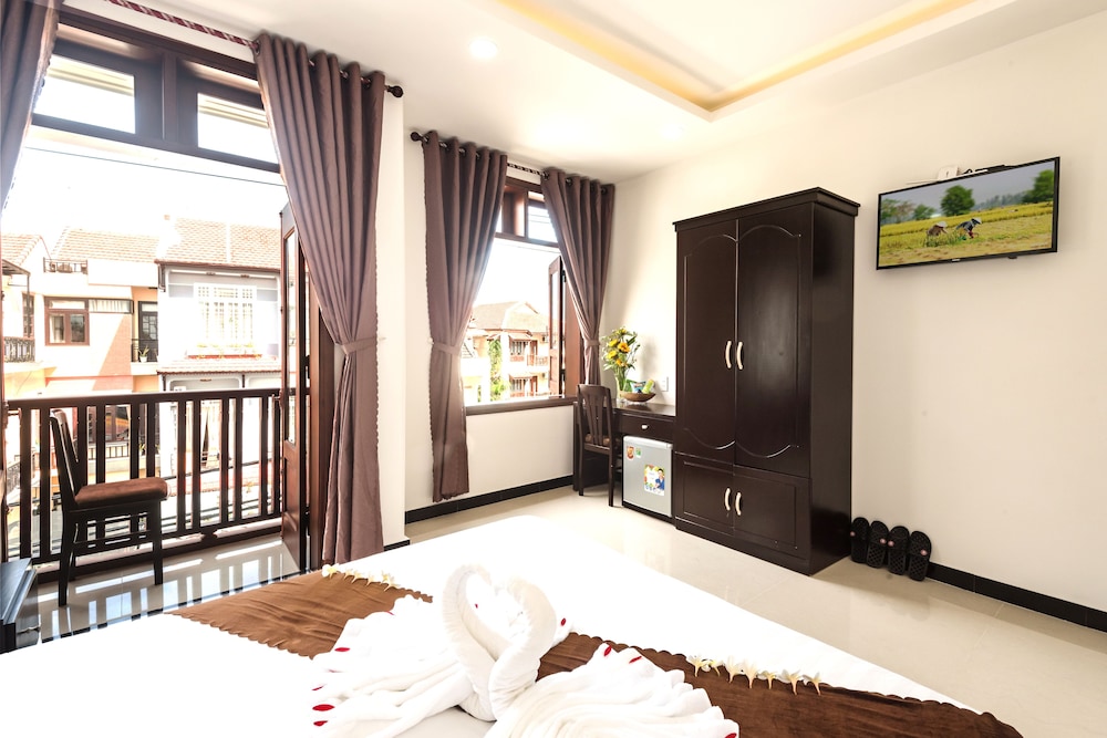 Deluxe Room - Photo 7