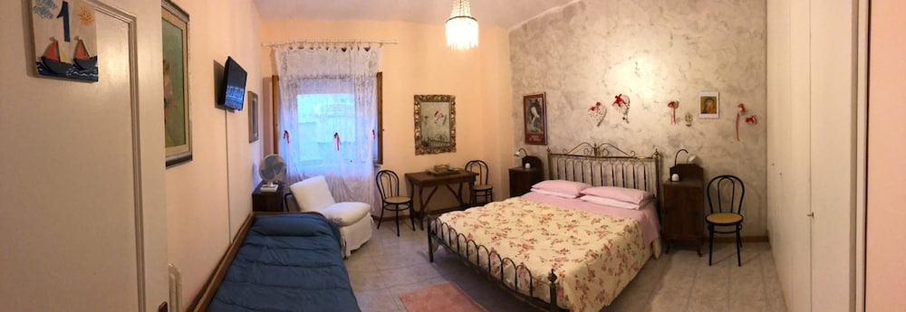 Double Room, Shared Bathroom