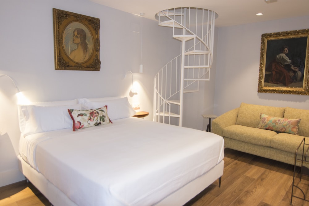 Superior Double Room - Photo 2