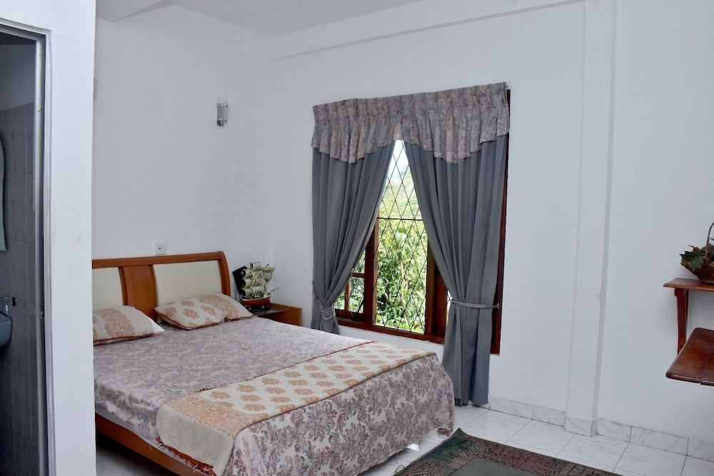 Standard Double Room, 1 Queen Bed, Hill View