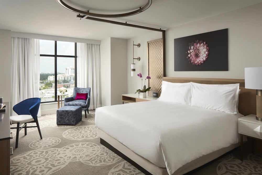 Premium King Room with One King Bed (Non Smoking)