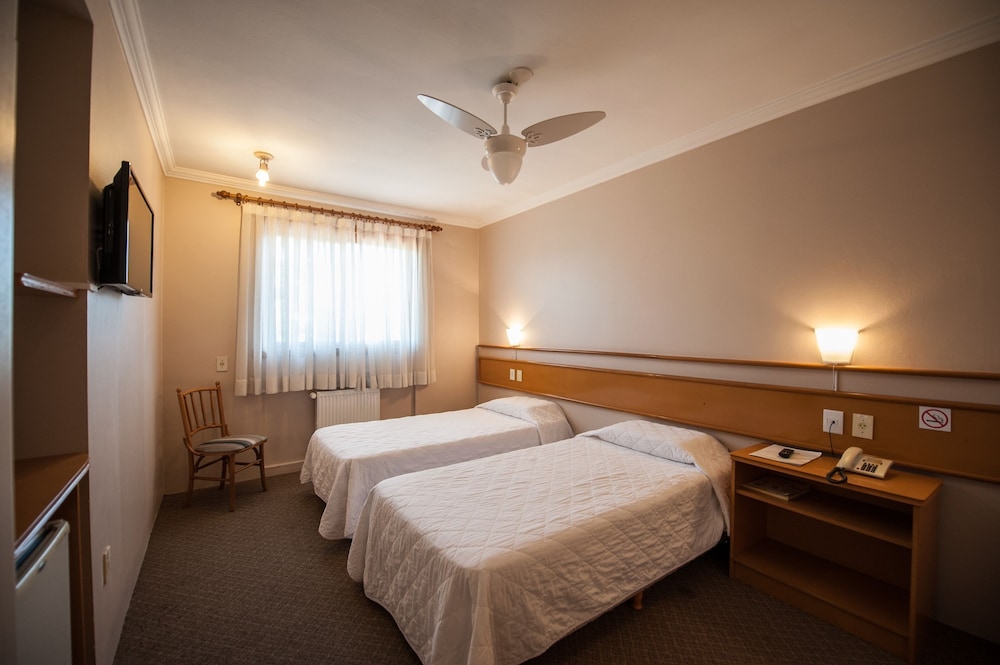 Deluxe Twin Room photo 1