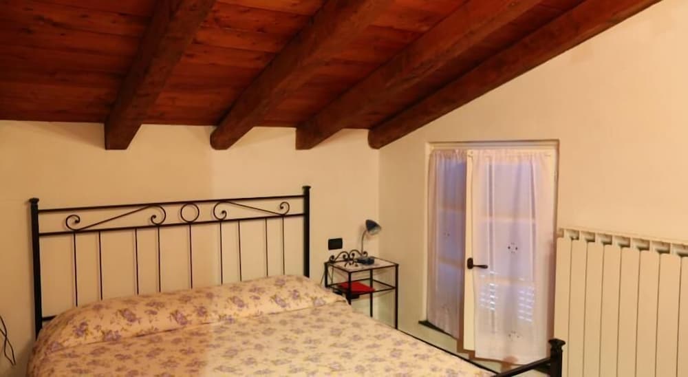 Family Quadruple Room - Photo 5