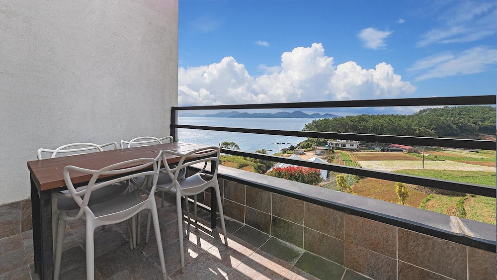 Basic Room, 1 Bedroom (104(OceanView,Spa,withpet)) - Photo 10