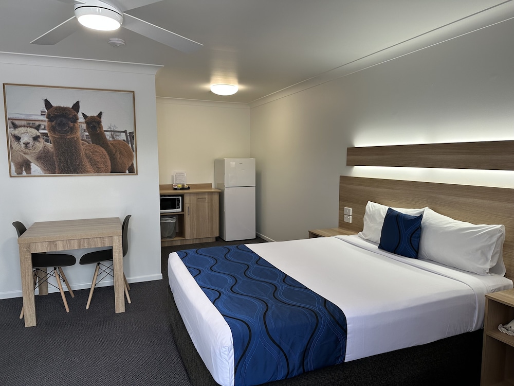 Executive Room, 1 Queen Bed, Non Smoking, Jetted Tub photo 2