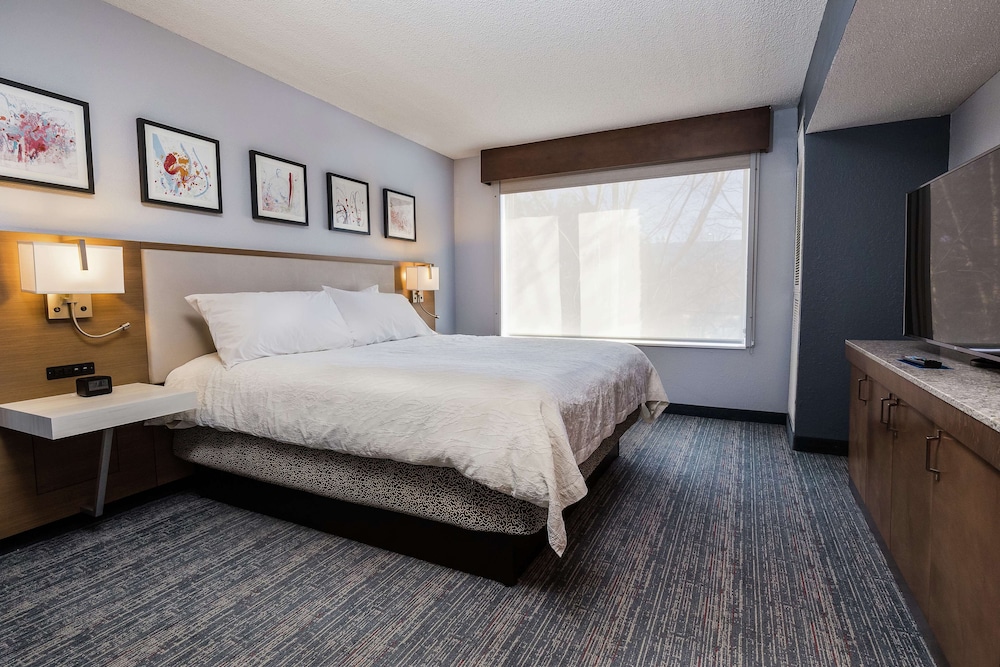 Junior Suite, 1 King Bed - Photo 5