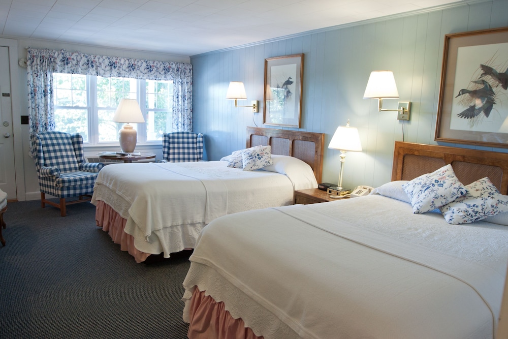 Standard Room, 2 Queen Beds - Photo 2