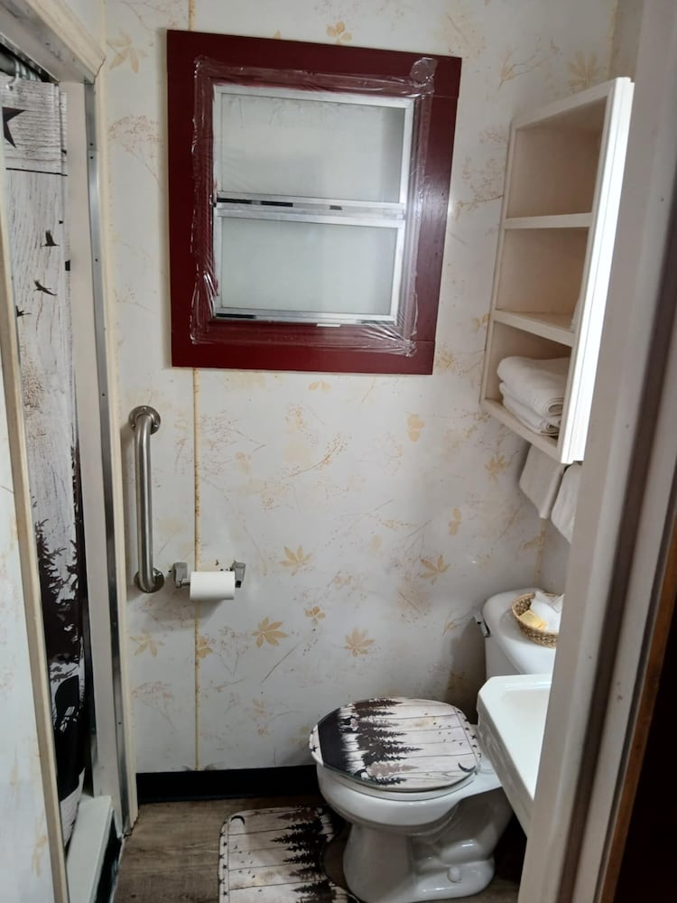 Standard Cabin, Mountain View