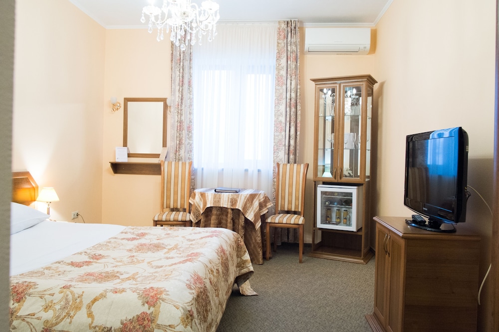 Standard Double or Twin Room photo 3
