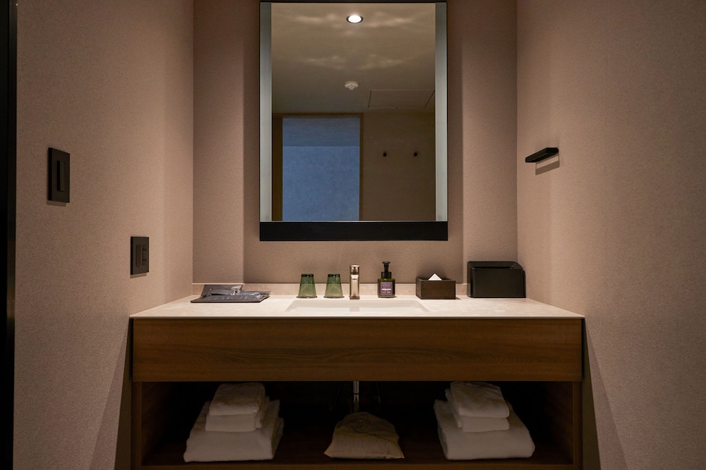 Executive Room, 1 King Bed, Non Smoking - Photo 10
