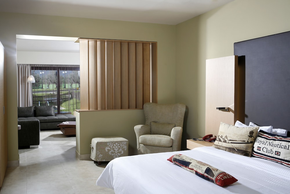 Executive Suite, Private Pool - Photo 1