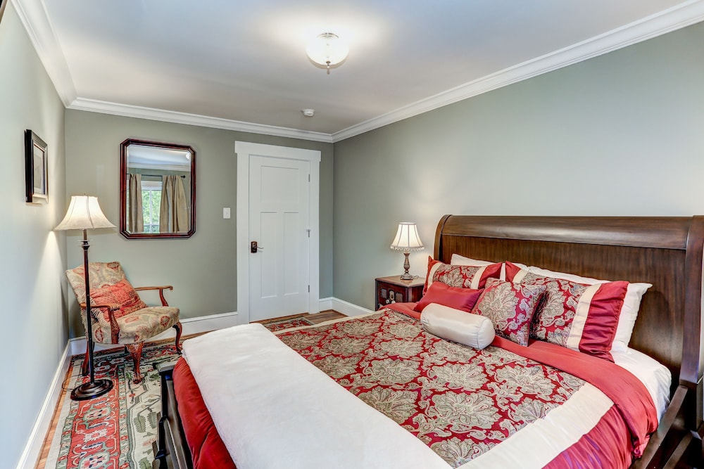 Page Room photo 2