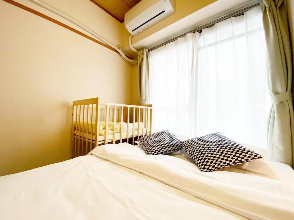 3 Bedroom Apartment with Balcony 501 photo 2