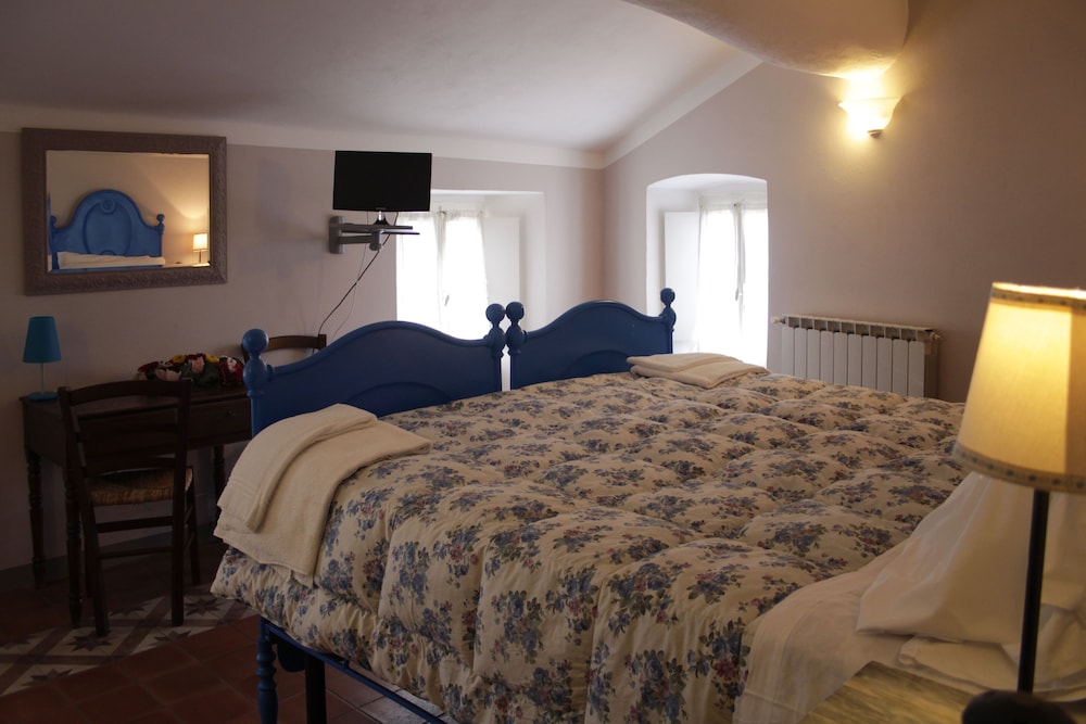 Triple Room - Photo 6