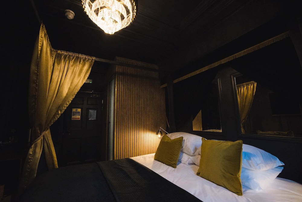 Classic Room, City View (Splendid)