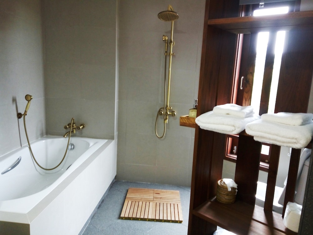 Deluxe Double Room, 1 Double Bed, Mountain View photo 2