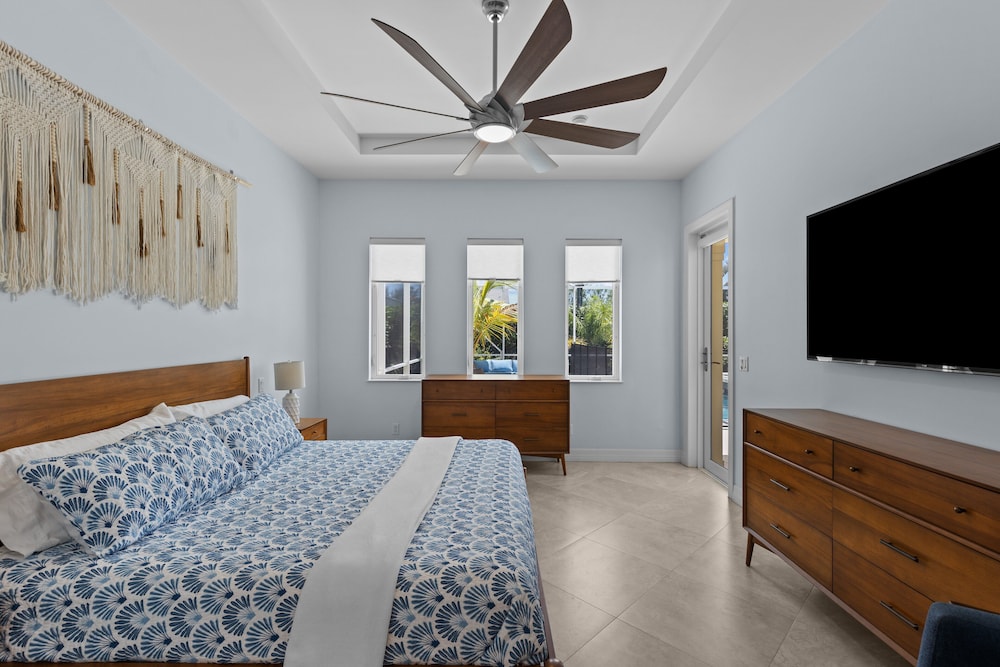 House, Multiple Beds, Pool Access, Pool View (Sunrise Island Retreat)