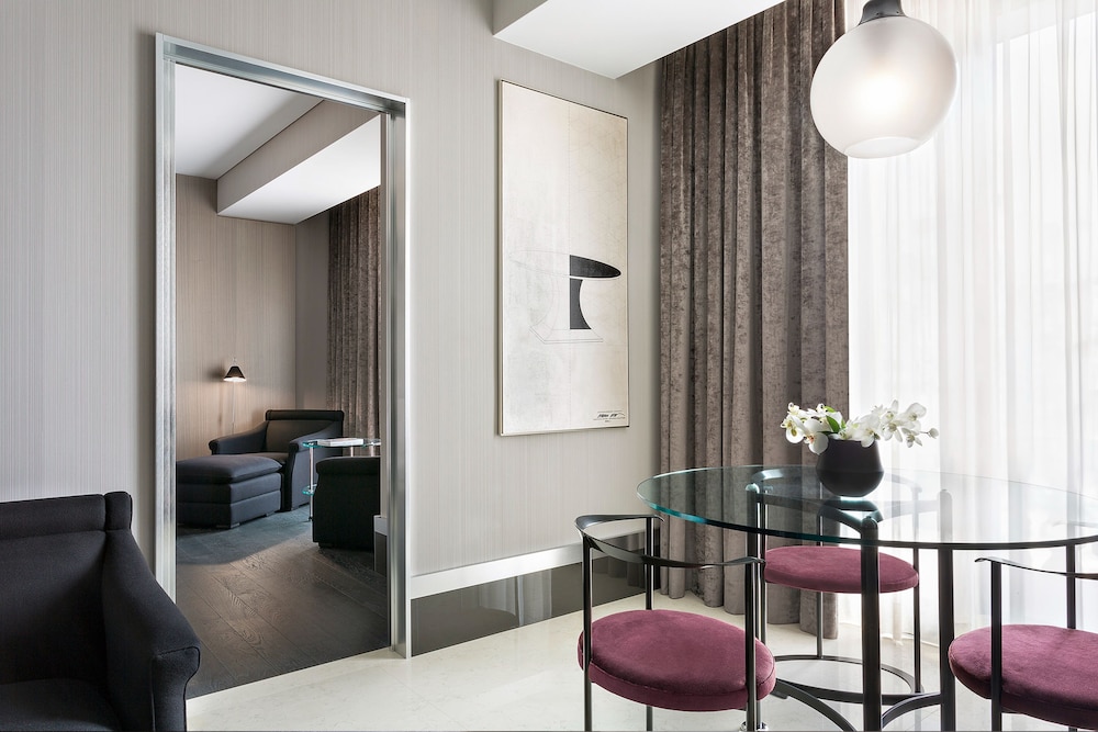 Signature Suite, 1 King Bed
