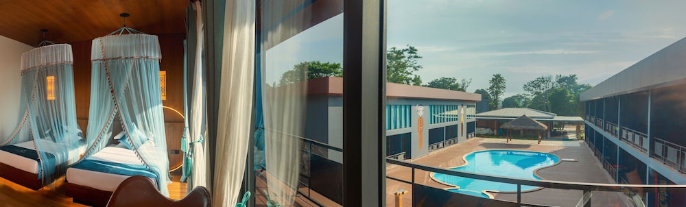 Deluxe Twin Room photo 2